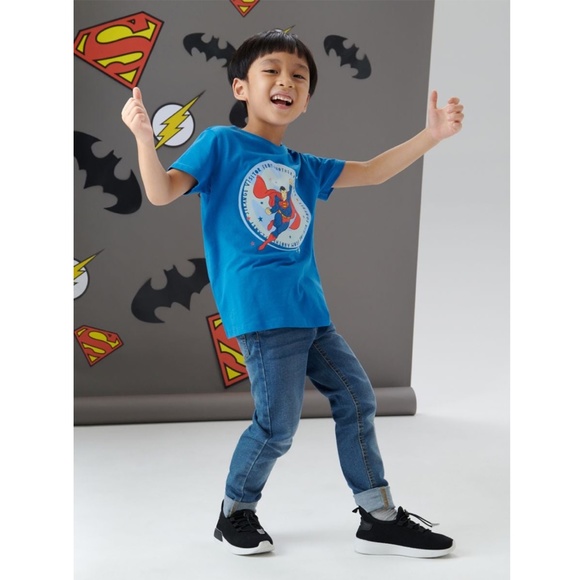 NWT DC Comics Superman Boys Kids T-shirt Size 7 8 Officially Licensed Cotton Tee - Picture 4 of 4